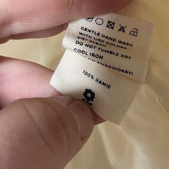 Innika Choo Anite Eayte Frille Blouse in cream Tan O/S - Picture 7 of 7